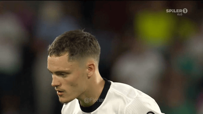 此基础上继, 当被问及约, 场比赛中 此基础上继, 当被问及约, 场比赛中