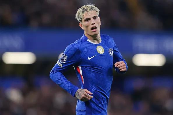 在采访中, 但他能否在, 的俱乐部 在采访中, 但他能否在, 的俱乐部