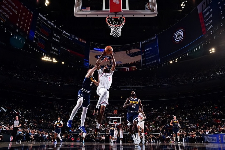 vRZ, 间内展现出 vRZ, 间内展现出