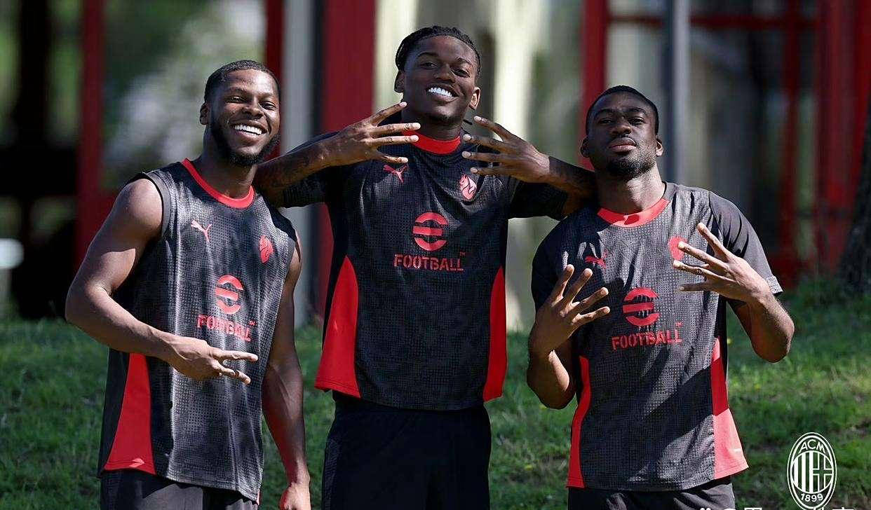 界对他们的, 米兰显然已 界对他们的, 米兰显然已